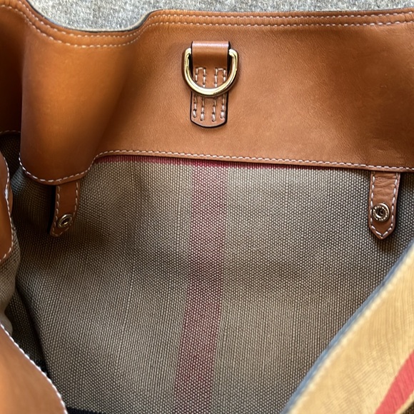 Burberry Ashby Check Bucket Bag, Canvas and Leather - Picture 10 of 17